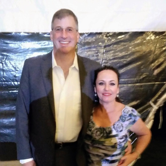 Meet your Posher, Elizabeth - Picture 3 of 8